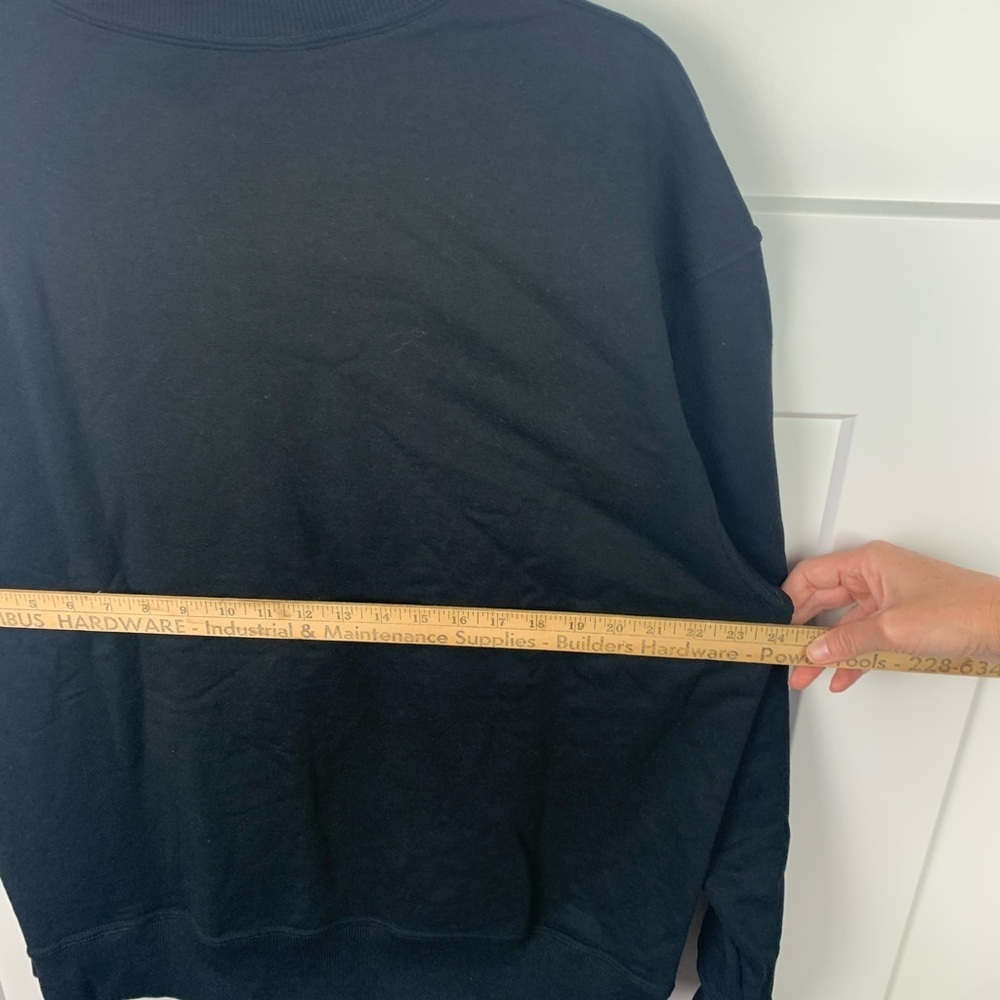 NWT Champion Women’s Crew Sweatshirt Large Black Cursive Logo Spell out - Picture 5 of 5
